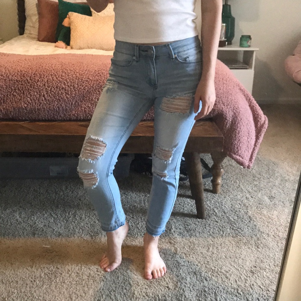 Light Wash Ripped Skinny Jeans
